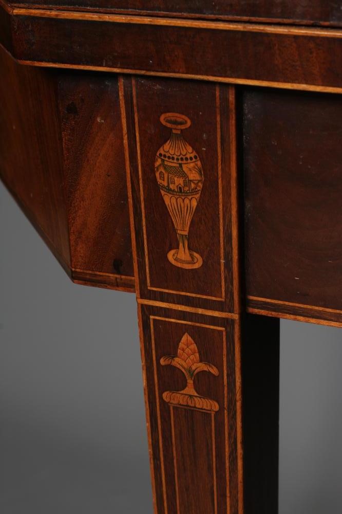 A GEORGIAN FOLDING TEA TABLE Image