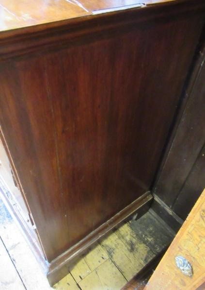 A WALNUT AND FEATHER BANDED STRAIGHT FRONTED CHEST Image