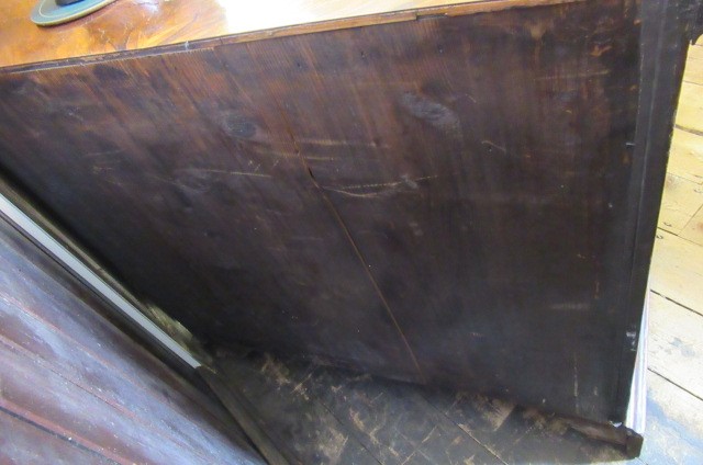 A WALNUT AND FEATHER BANDED STRAIGHT FRONTED CHEST Image