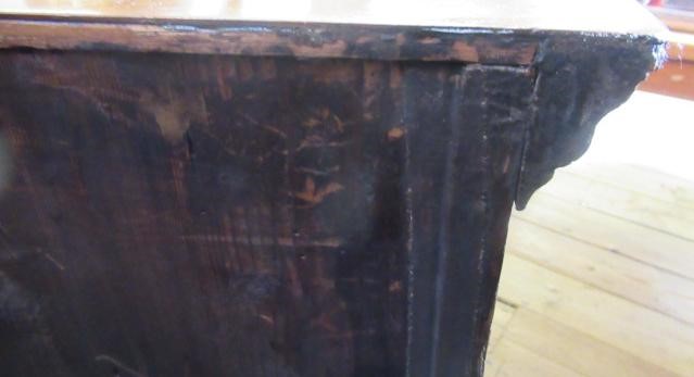 A WALNUT AND FEATHER BANDED STRAIGHT FRONTED CHEST Image