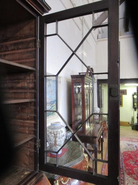 A GEORGIAN MAHOGANY BUREAU BOOKCASE Image