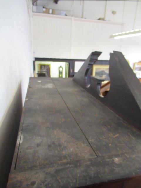 A GEORGIAN MAHOGANY BUREAU BOOKCASE Image