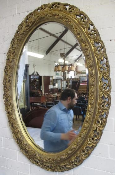 A PAIR OF GILT WOOD PIER GLASSES Image