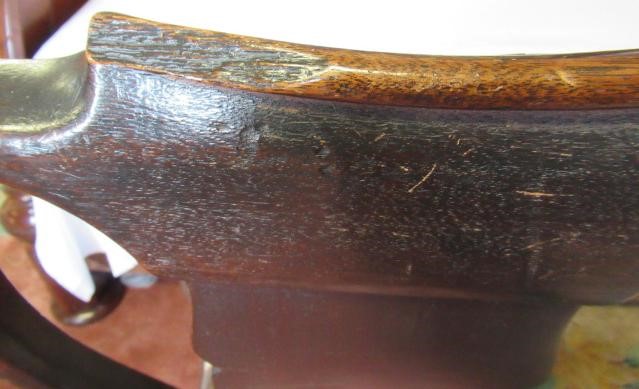 AN EARLY GEORGIAN MAHOGANY SIDE CHAIR Image