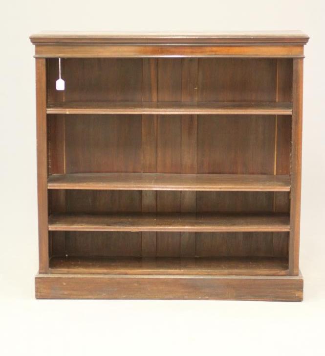 AN EDWARDIAN MAHOGANY OPEN BOOKCASE Image