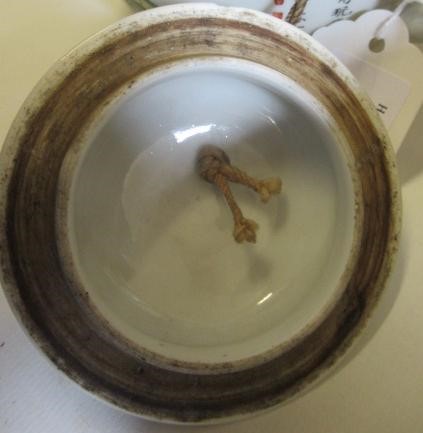 A CHINESE PORCELAIN TEAPOT AND COVER of rounded cylindrical form Image