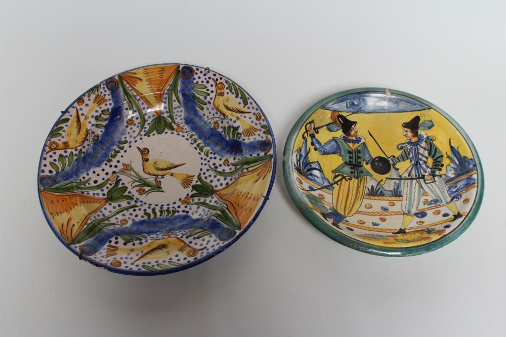 A MONTELUPO MAIOLICA SMALL CHARGER Image