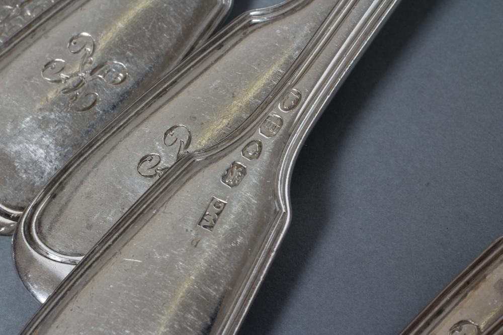 A COMPOSITE PART TABLE SERVICE Image