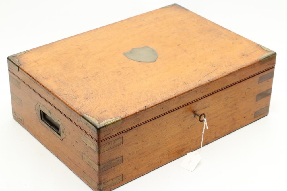 A TABLE SERVICE FOR TWELVE PLACE SETTINGS Image