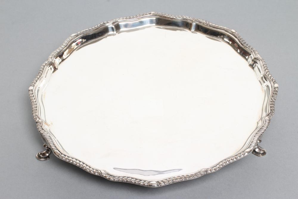 A LATE VICTORIAN SALVER Image