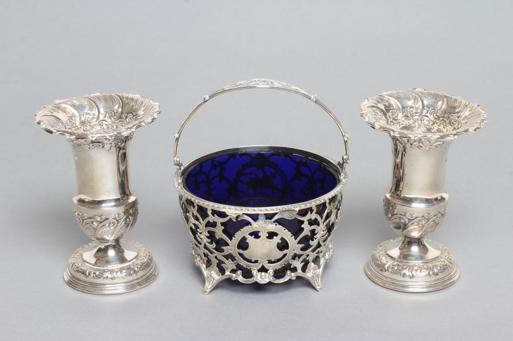 AN EDWARDIAN SWEETMEAT BASKET Image