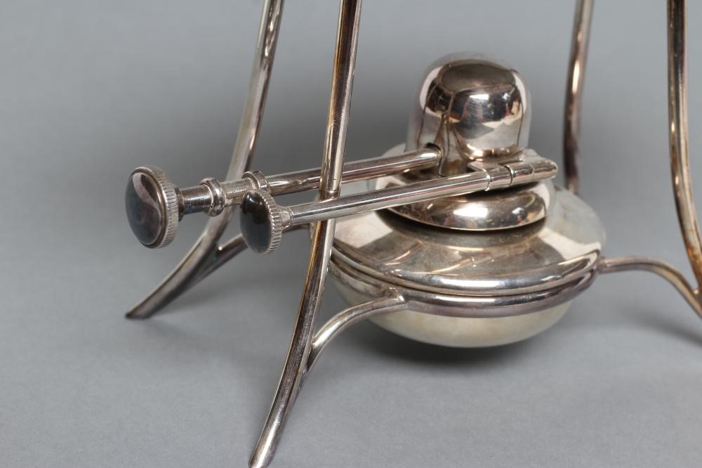 A TOASTRACK ON STAND WITH BURNER Image