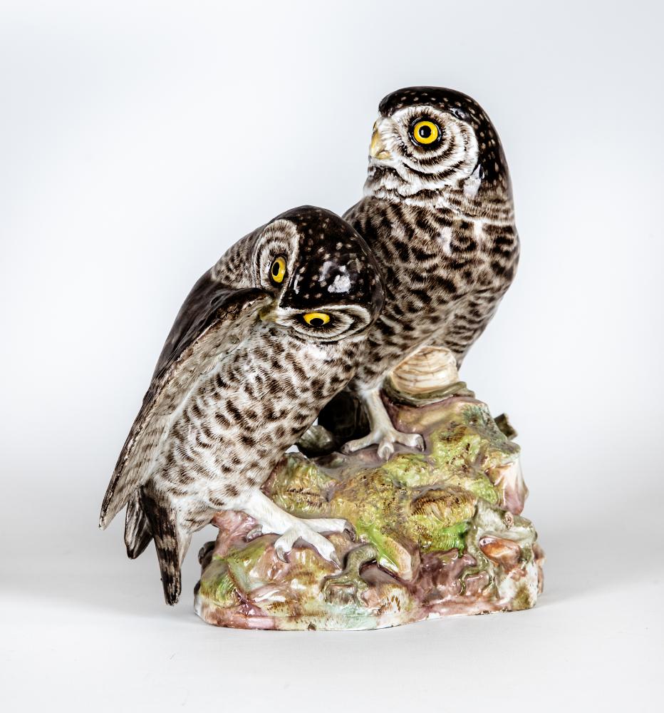 TWO MEISSEN PORCELAIN OWLS Image