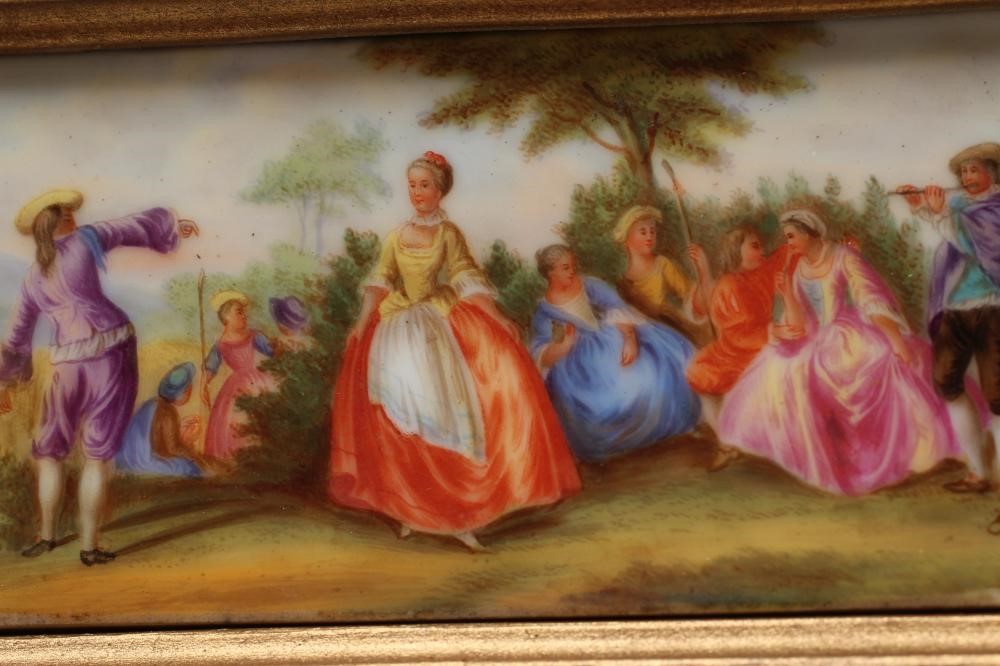 A CONTINENTAL PORCELAIN SMALL PLAQUE Image