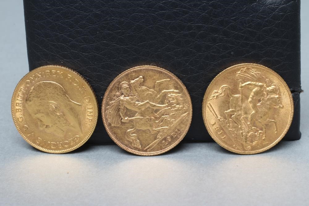 THREE GEORGE V HALF SOVEREIGNS Image