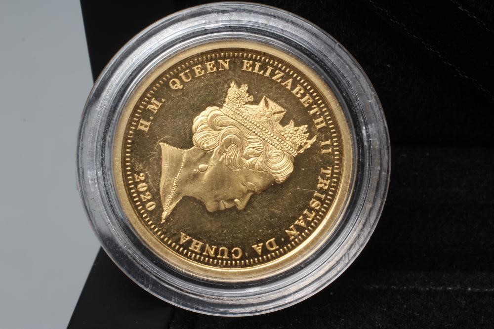 AN ELIZABETH II DUNKIRK 80TH ANNIVERSARY PROOF GOLD SOVEREIGN PRESTIGE THREE COIN SET Image