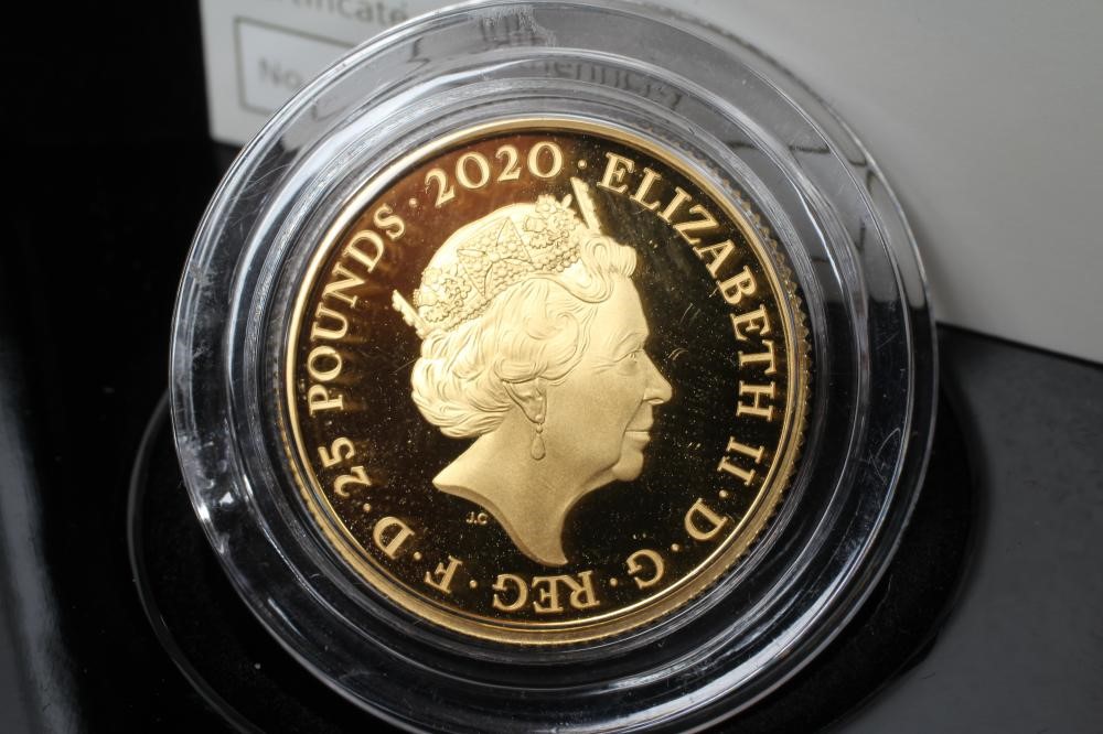 AN ELIZABETH II 007 "SHAKEN NOT STIRRED" 1/4 OZ GOLD PROOF COIN Image