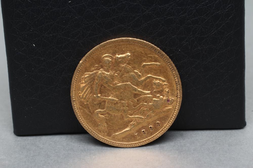 A VICTORIA HALF SOVEREIGN Image