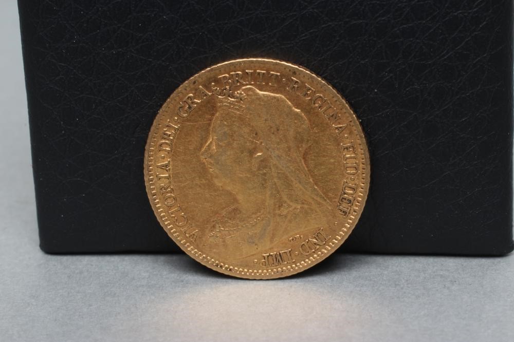 A VICTORIA HALF SOVEREIGN Image