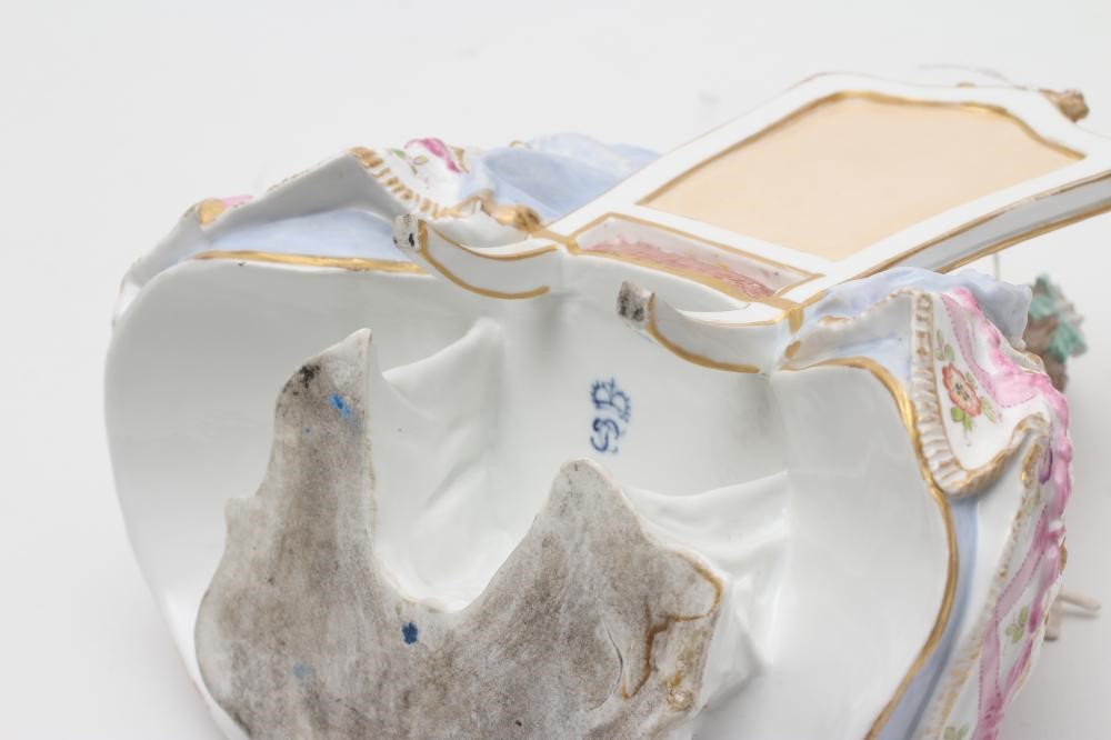 A FRANKENTHAL PORCELAIN FIGURE Image