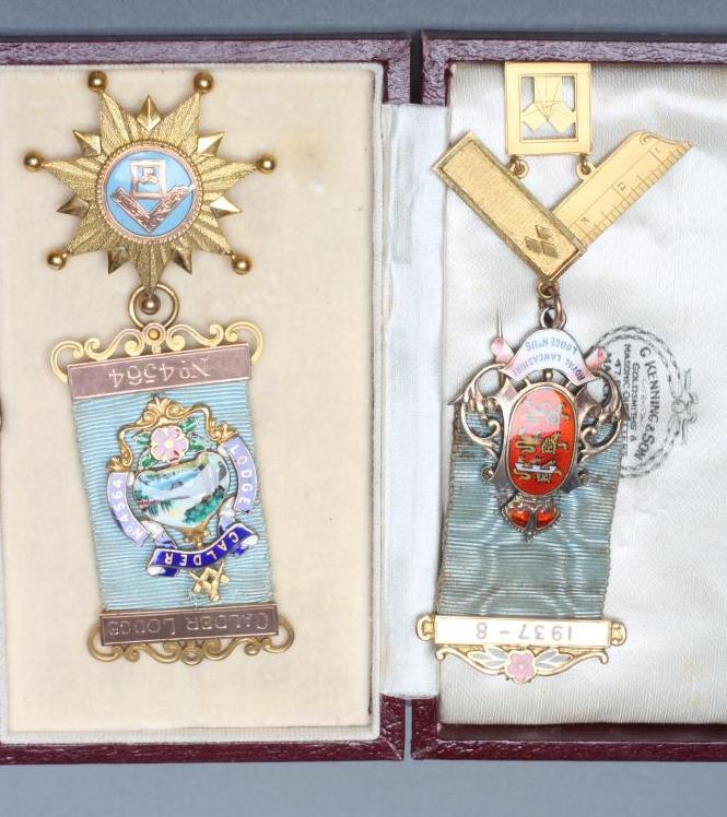 A 9CT GOLD MASONIC MEDAL Image