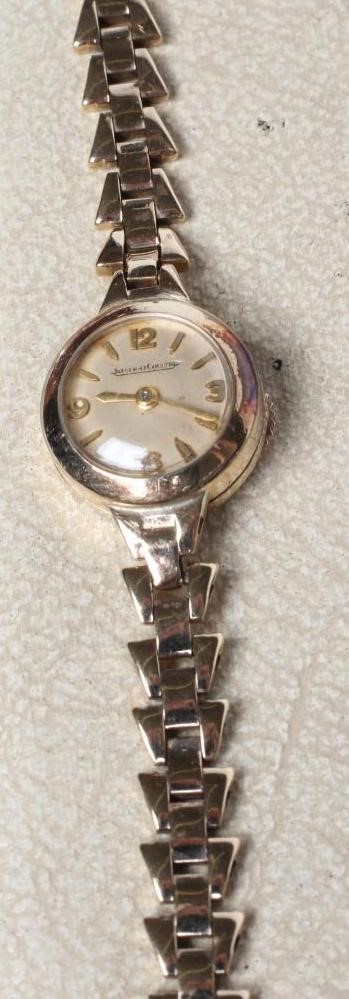 A LADY'S 18CT GOLD JAEGER-LECOULTRE WRISTWATCH Image