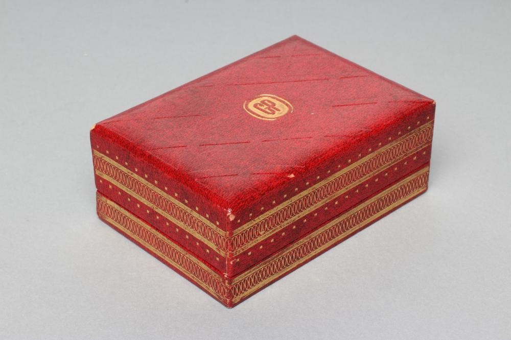 A LADY'S 18K GOLD GIRARD-PERREGAUX WRISTWATCH Image