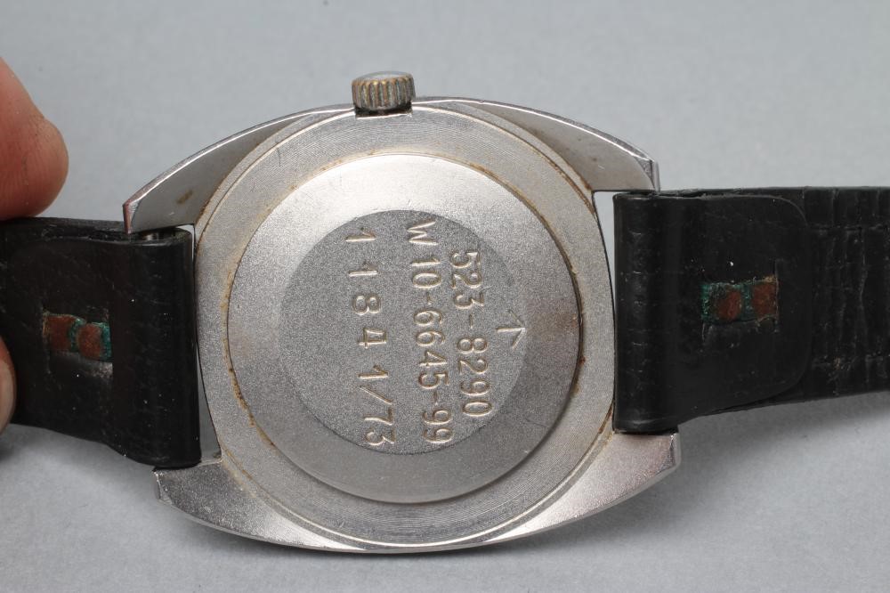 A HAMILTON MILITARY WRISTWATCH Image
