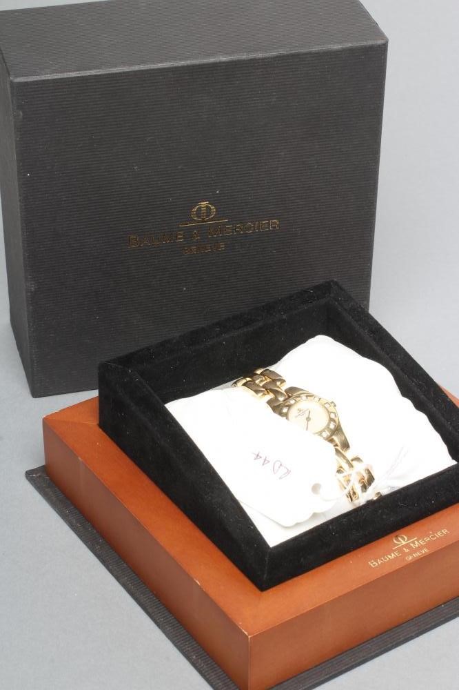 A LADY'S 18CT GOLD BAUME & MERCIER WRISTWATCH Image