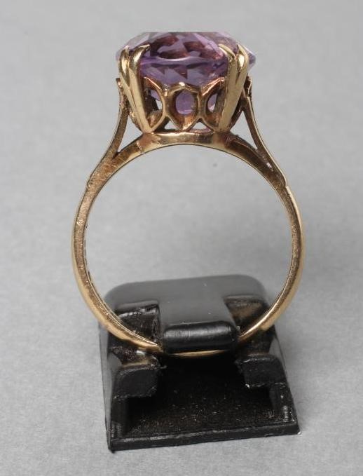 AN AMETHYST COCKTAIL RING Image
