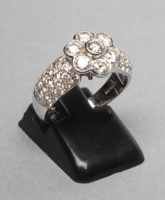 A DIAMOND CLUSTER RING Image