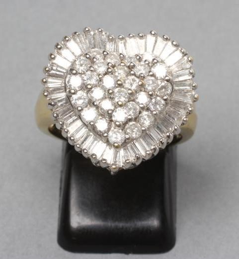 A DIAMOND COCKTAIL RING Image