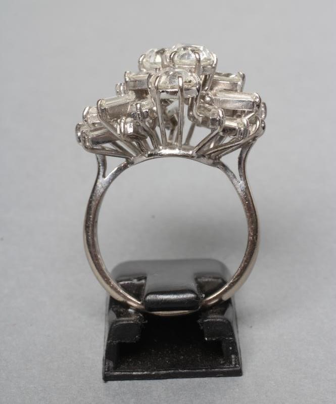 A DIAMOND CLUSTER RING Image