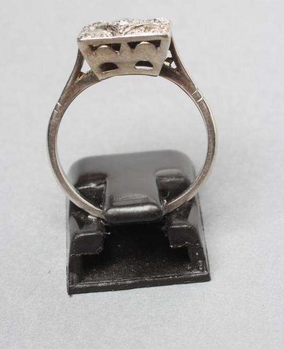 AN ART DECO DIAMOND PLAQUE RING Image