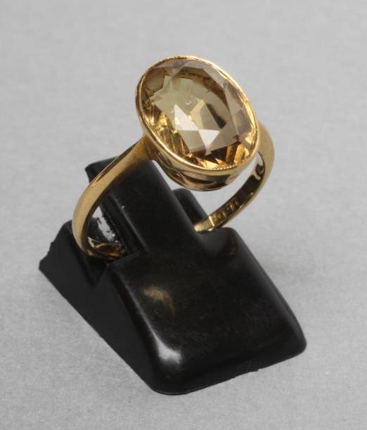 AN EDWARDIAN DRESS RING Image