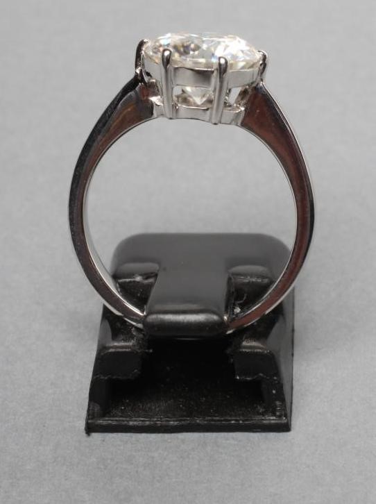 A MOISSANITE SOLITAIRE RING Image