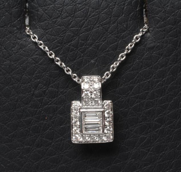 A DIAMOND PENDANT Image