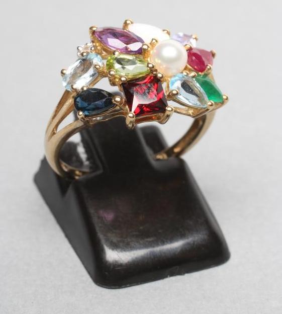 A CONTINENTAL "TUTTI FRUTTI" COCKTAIL RING Image