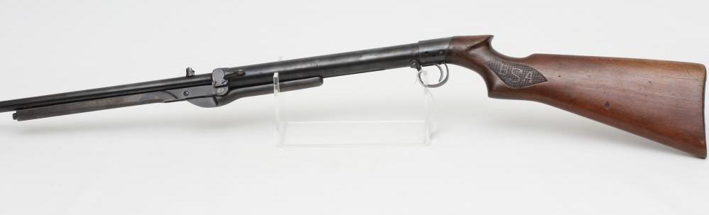 A PRE-WAR BSA .22 UNDERLEVER AIR RIFLE Image