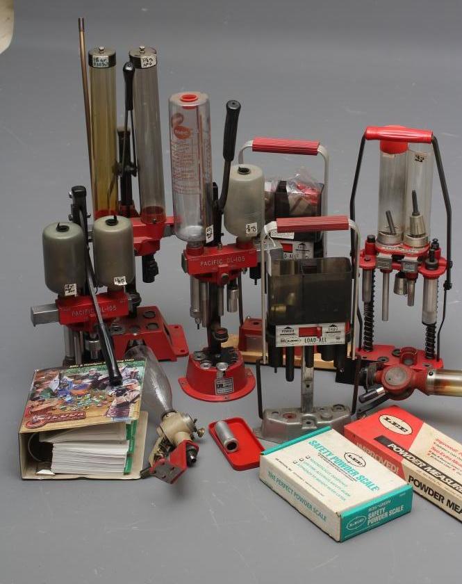 A QUANTITY OF AMMUNITION LOADING EQUIPMENT Image