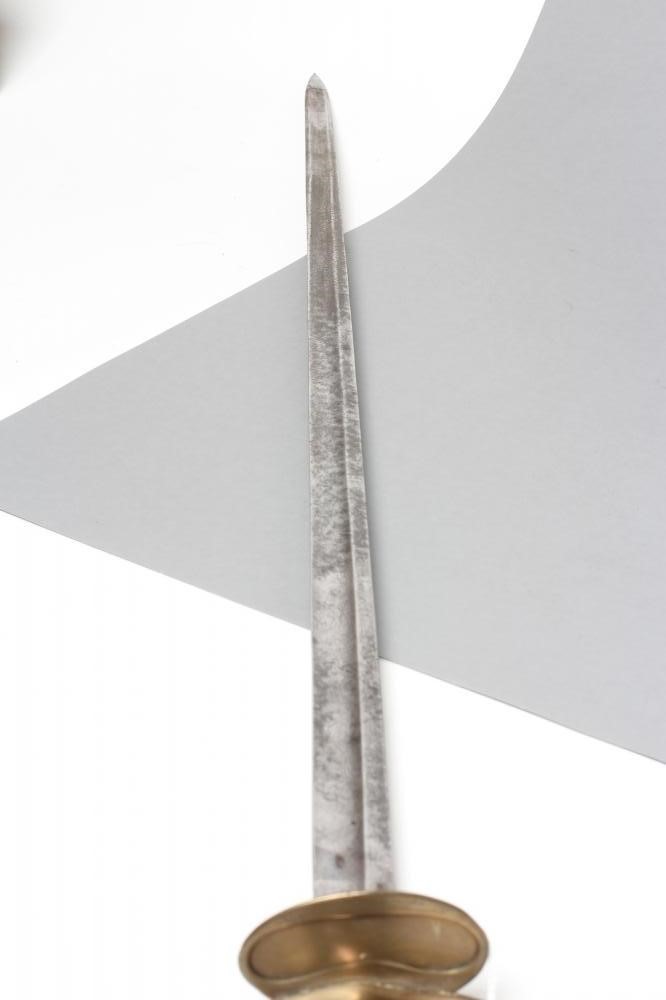 A GEORGIAN 1796 PATTERN INFANTRY OFFICER'S SWORD Image