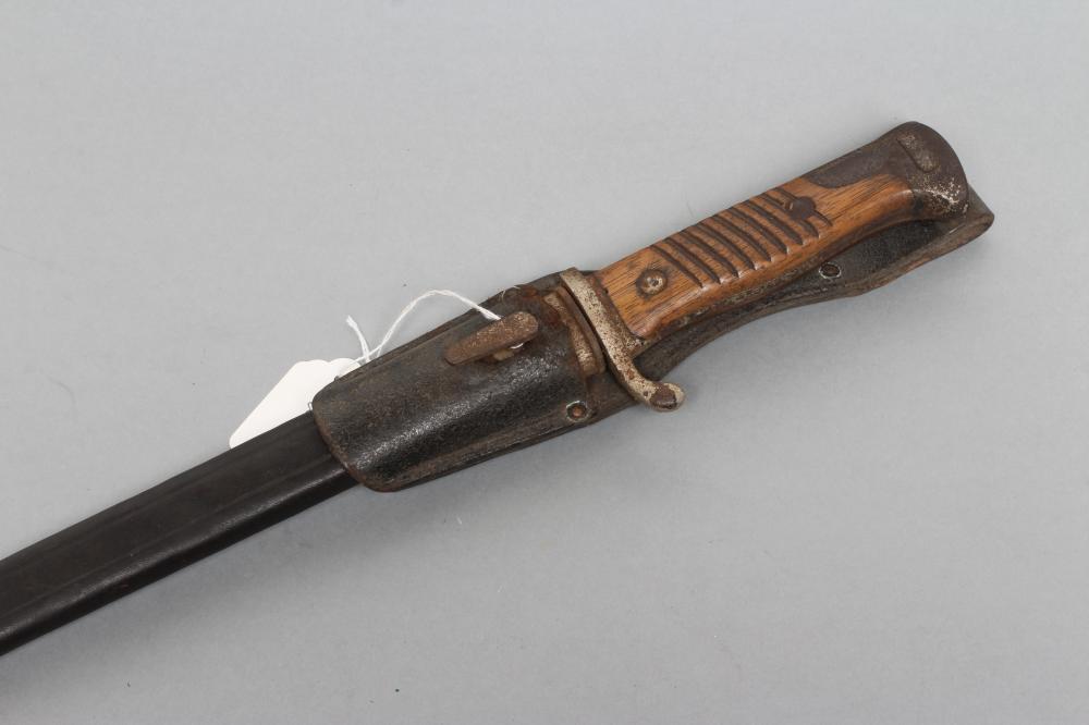 AN IMPERIAL GERMAN MODEL 1898 BAYONET Image