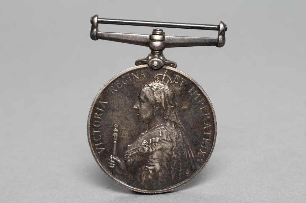 A QUEEN'S SUDAN MEDAL Image