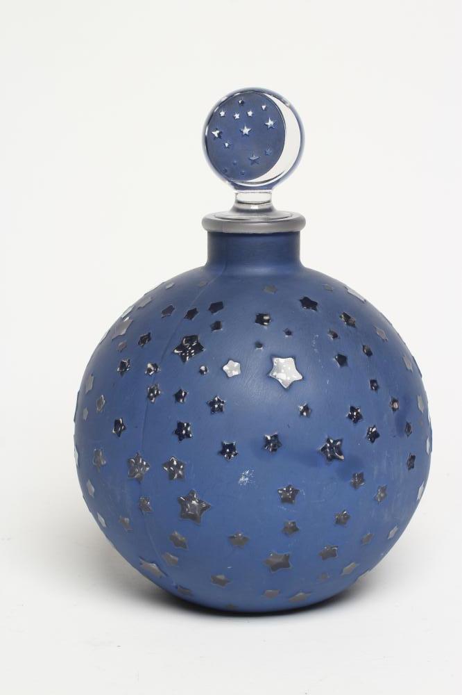 A LALIQUE FOR WORTH "DANS LA NUIT" PERFUME FLACON AND STOPPER Image