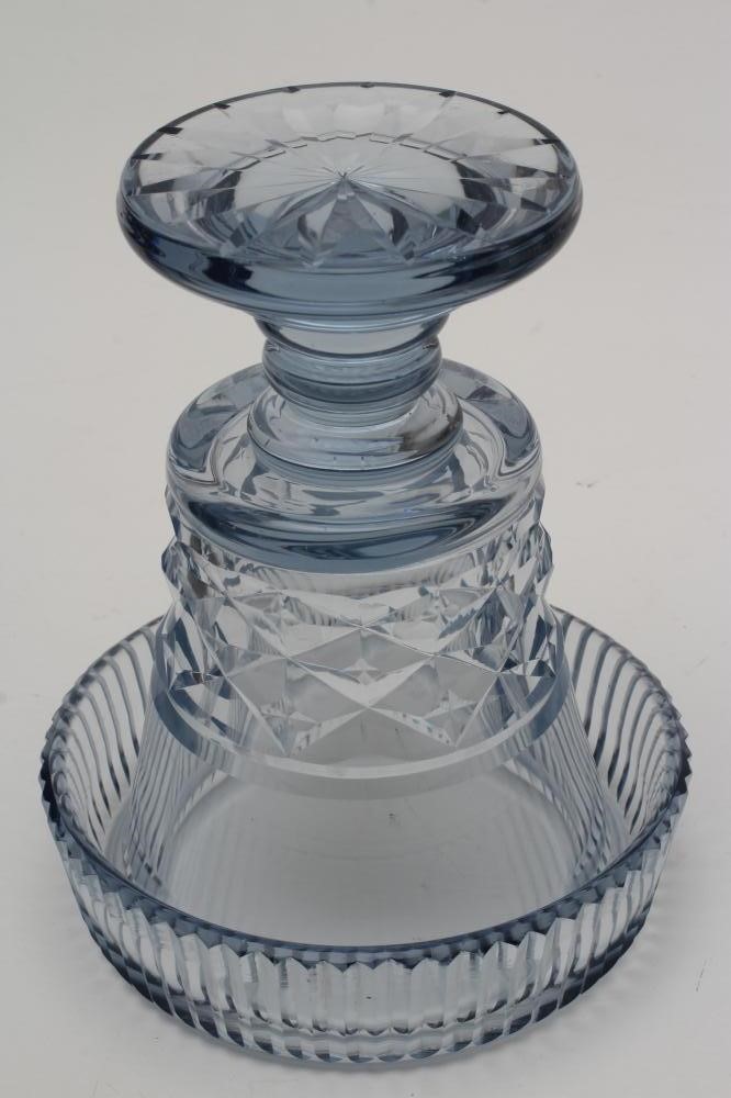 A PAIR OF BLUE/GREY GLASS URNS Image