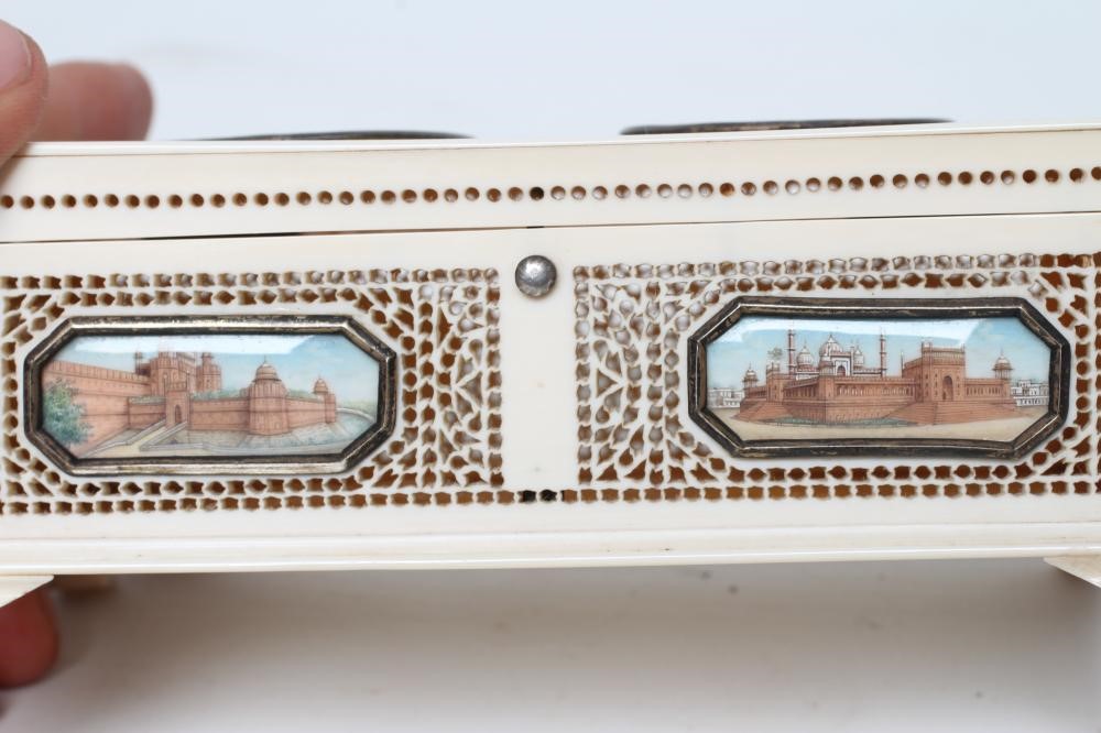 AN INDIAN IVORY CASKET Image