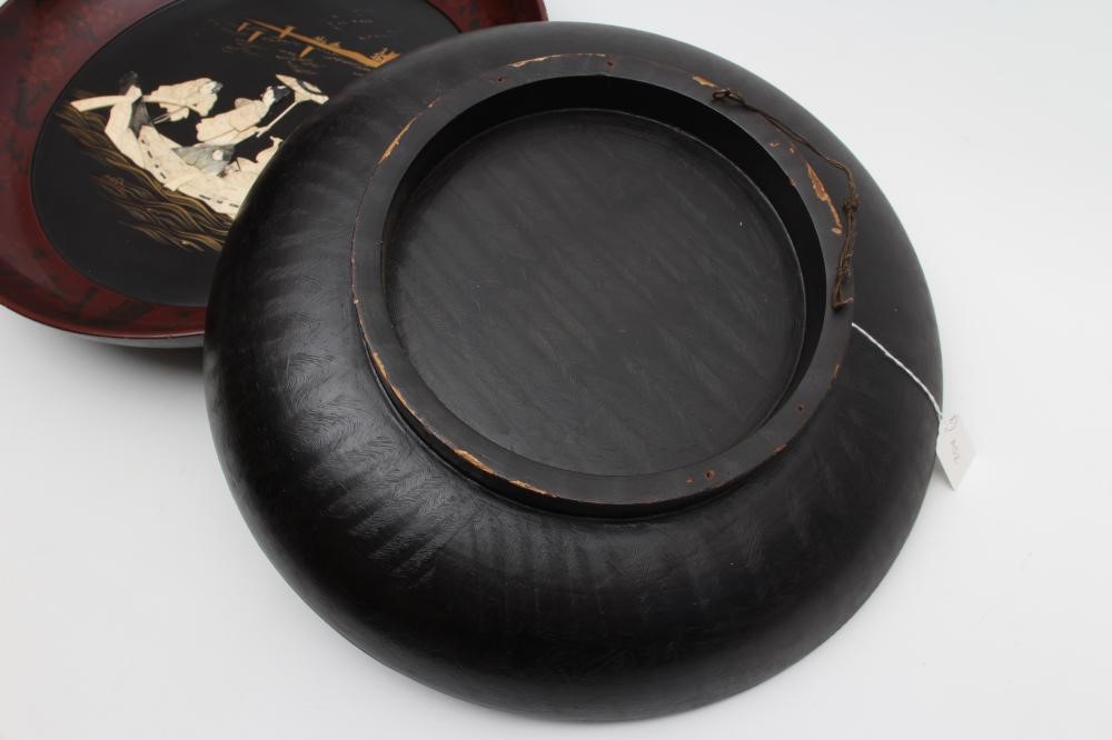 A PAIR OF JAPANESE LACQUER PLAQUES Image