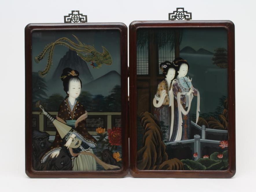 A PAIR OF CHINESE REVERSE PAINTINGS ON GLASS Image