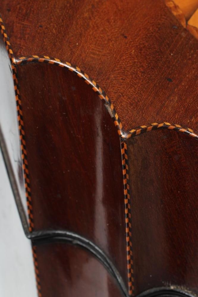 A GEORGIAN MAHOGANY KNIFE BOX Image