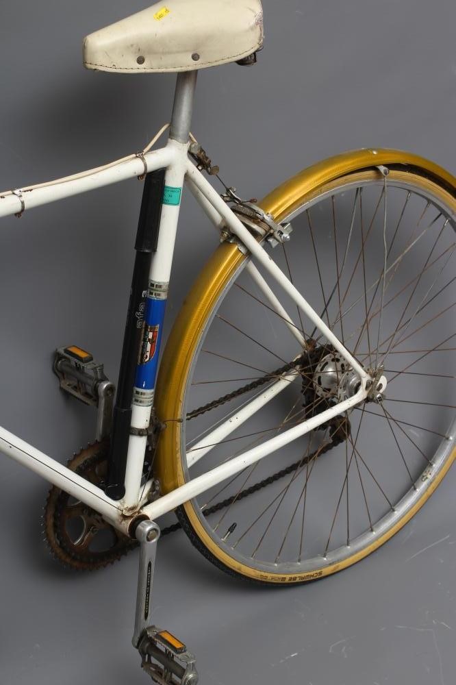 A RARE LAMBERT OF ENGLAND MEN'S ALLROUNDER ROAD BIKE Image